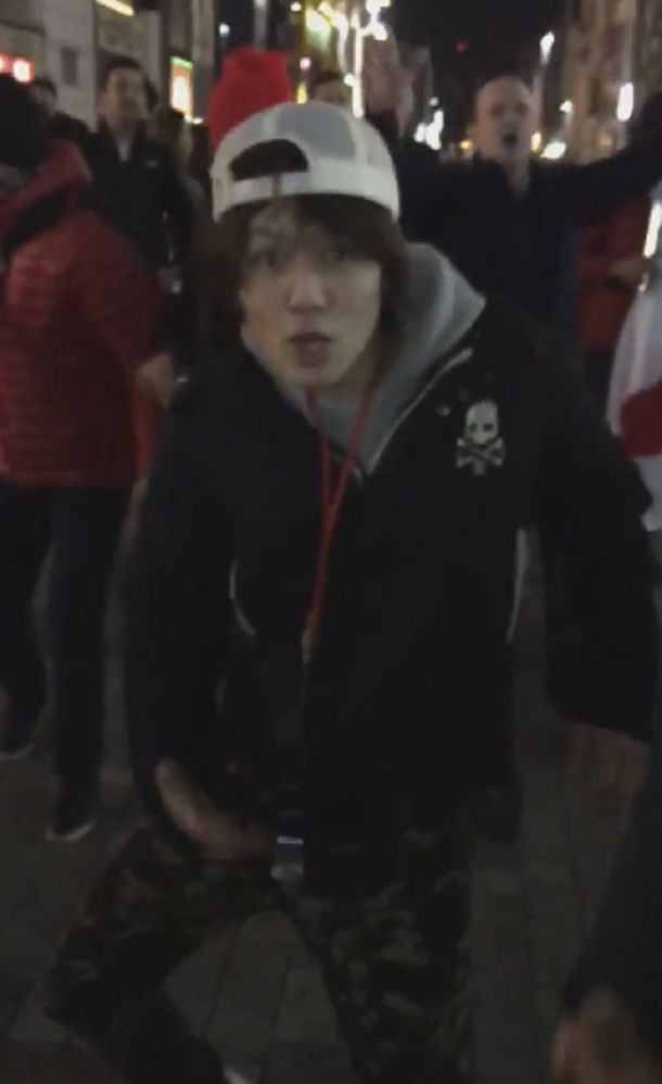 Los hinchas de River contagian su pasión: mirá a este japonés enajenado