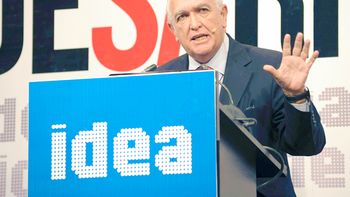 gil lavedra: confio en que vamos a domesticar a carrio gil lavedra: confio en que vamos a domesticar a carrio