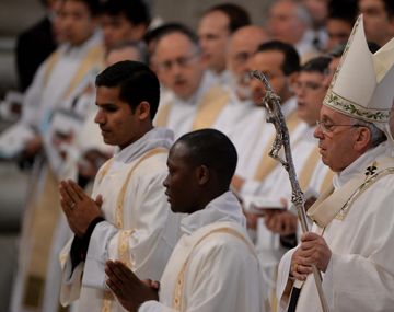 El Papa criticó a los curas aburridos
