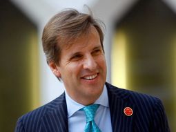 los problemas no se resuelven con papeles de colores los problemas no se resuelven con papeles de colores