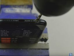 ¿Por qué los usuarios del iPhone 7 están perforando sus celulares?