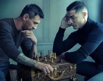 Qué significa la partida de ajedrez entre Messi y Cristiano