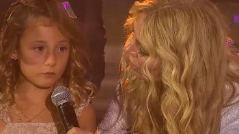 asi fue la ultima aparicion en publico de mila yankelevich junto a cris morena asi fue la ultima aparicion en publico de mila yankelevich junto a cris morena