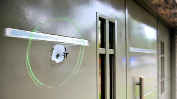 Asesinaron a un bebé de un año tras una balacera a una barbería de Rosario