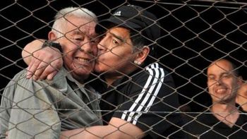 el dolor de los famosos por la muerte de don diego maradona el dolor de los famosos por la muerte de don diego maradona