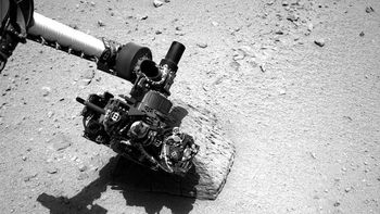 curiosity toco por primera vez una extrana roca en marte curiosity toco por primera vez una extrana roca en marte