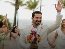 Lo dejó su prometido: se casó con él mismo