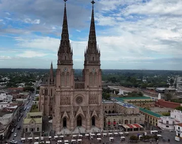 La Iglesia Católica celebra hoy martes 21 de abril en la Basílica de Luján una misa en memoria del papa Francisco.