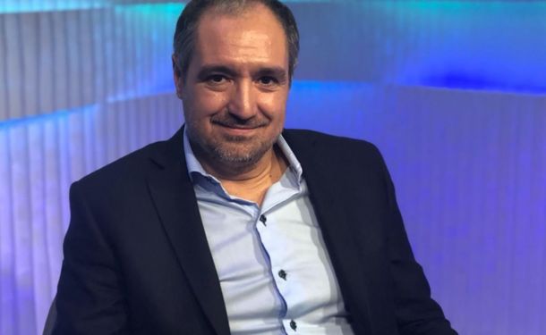 El fallido del periodista que se hizo famoso con las fotocopias que llamó cuadernos