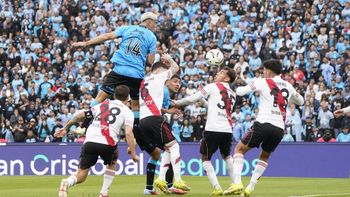 leonardo morales y un tremendo cabezazo para el 1-1 de belgrano ante river leonardo morales y un tremendo cabezazo para el 1-1 de belgrano ante river