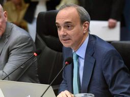 Secretario de Educación Carlos Torrendell.