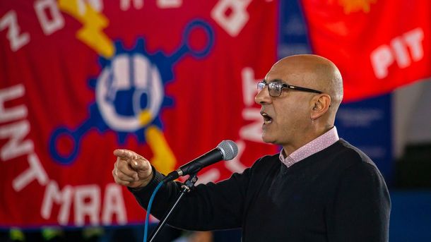 El PIT-CNT planea comenzar pronto con su campaña de recolección de firmas por el plebiscito del sistema previsional.