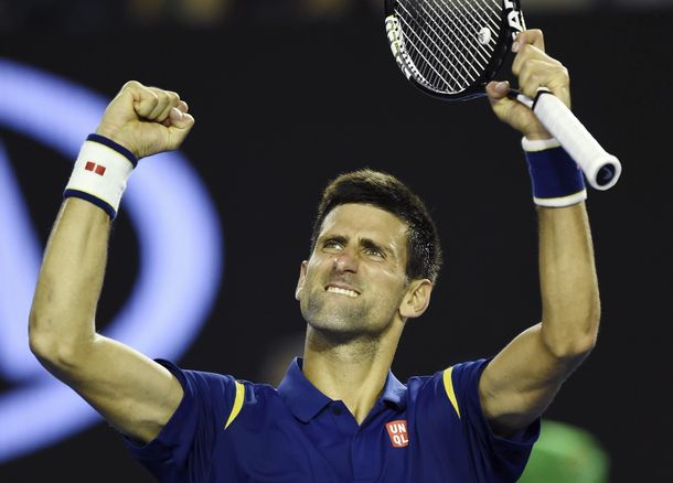 Soberbio: Djokovic le dio a Federer una clase de tenis y es finalista