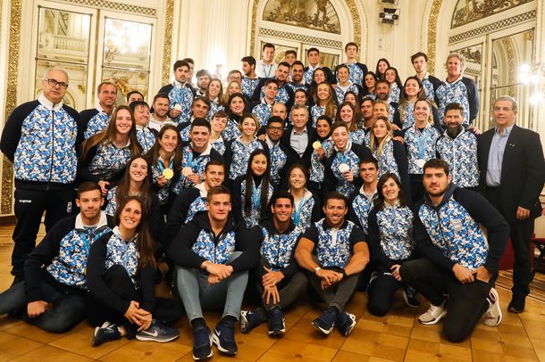 En medio de la disparada del dólar, Macri recibió a los atletas argentinos que compitieron en los Juegos Panamericanos