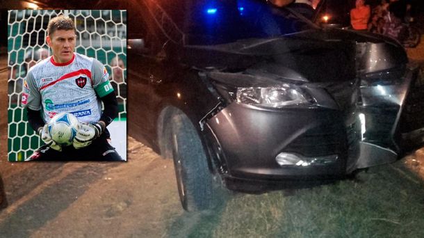 Chocó el arquero y capitán de Patronato, Sebastián Bértoli