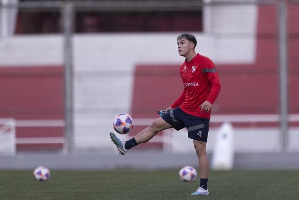 Santi López definió su futuro en Independiente: el rol que tuvo Carlos Tevez