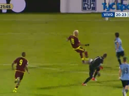 Adalberto Peñaranda se erró un gol insólito para la Vinotinto en el encuentro del Centenario entre Uruguay y Venezuela Adalberto Peñaranda se erró un gol insólito para la Vinotinto en el encuentro del Centenario entre Uruguay y Venezuela