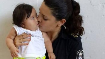 repudiable mensaje a una policia: te equivocaste de carrera por tener una hija con sindrome de down repudiable mensaje a una policia: te equivocaste de carrera por tener una hija con sindrome de down