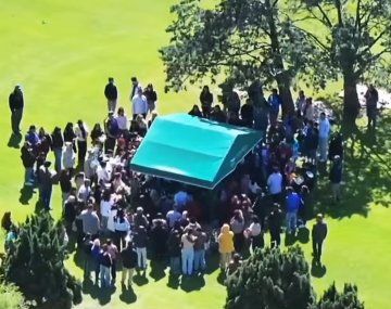 El último adiós en el cementerio privado La Praderas de Esteban Echeverría