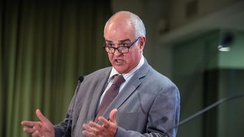 El FA rechazó que el desafuero de Penadés sea tratado de manera directa en el Parlamento del Uruguay. El FA rechazó que el desafuero de Penadés sea tratado de manera directa en el Parlamento del Uruguay.