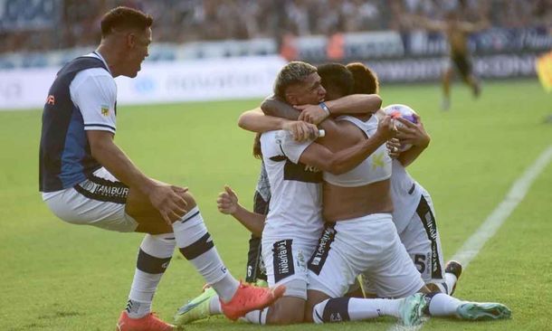 Fútbol libre por celular: cómo ver en vivo Gimnasia-Universitario