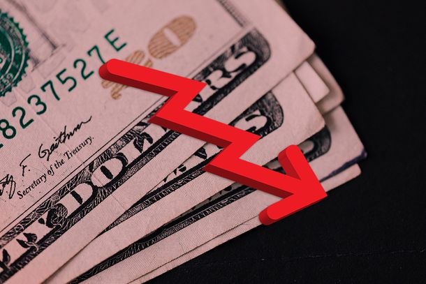 El dólar no para de caer en Uruguay y cerró a niveles de principios de 2020.