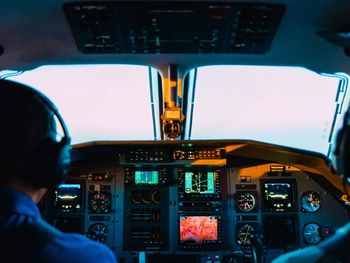 Insólitas maniobras de pilotos rusos