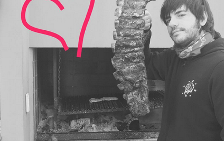 Marco Antonio Caponi sorprendió con un asado a Mónica Antonópulos.&nbsp;