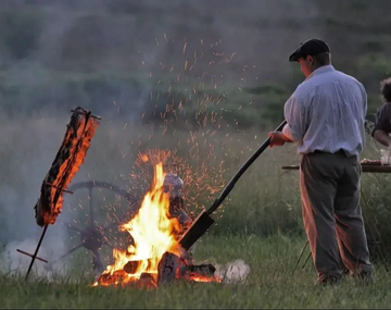 El pueblo cerca de CABA con la fiesta más grande del asado.