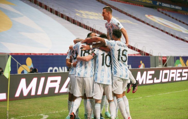 Argentina, en cuartos de final de la Copa América: contra quién jugaría hoy y cuándo tocaría Brasil
