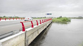 santa fe: cuatro desaparecidos por la crecida de un arroyo santa fe: cuatro desaparecidos por la crecida de un arroyo