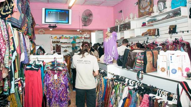 Desnudos y consoladores, la terapia de un chamán acusado de abuso sexual