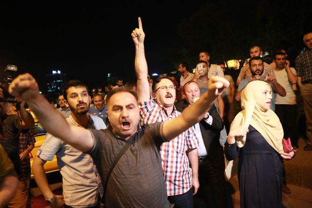 Las fotos del terror que se desató en Turquía