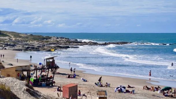 Punta del Diablo es un sitio elegido por los jóvenes. Punta del Diablo es un sitio elegido por los jóvenes.