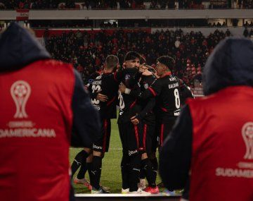El futbolista del Rojo que está en la mira del Santos para jugar con Neymar