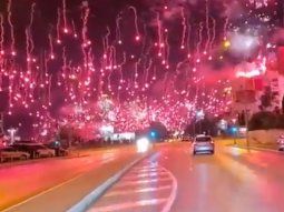 Impresionante festejo en las calles de Nápoles