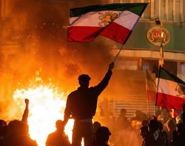 Sigue la represión en Irán: al menos 2.000 muertos y más de 16.000 detenidos