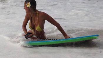 De bañera de Marley a reina del surf De bañera de Marley a reina del surf
