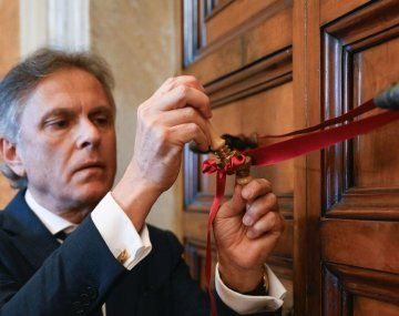 Sellaron el departamento de Francisco en el Vaticano: los motivos