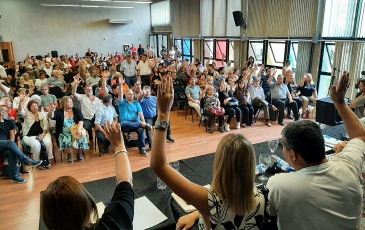 Paro docente en Córdoba de 48 horas por mejoras salariales