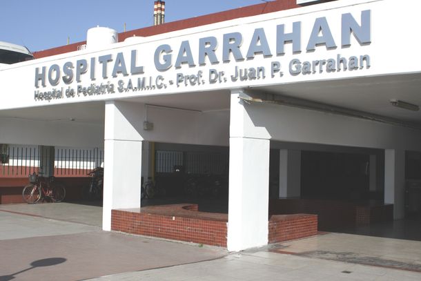 Denuncian que el Gobierno porteño recortó 450 millones de pesos en el Hospital Garrahan