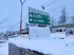 Frío polar en el país: las mejores fotos y videos de la nevada en Córdoba
