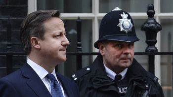 condenaron a 18 meses de prision al exjefe de prensa de david cameron condenaron a 18 meses de prision al exjefe de prensa de david cameron