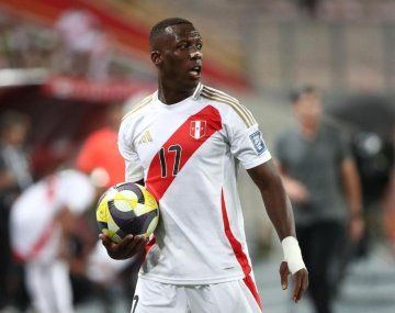 Preocupación en Boca por Advíncula a días del debut en el Mundial de Clubes