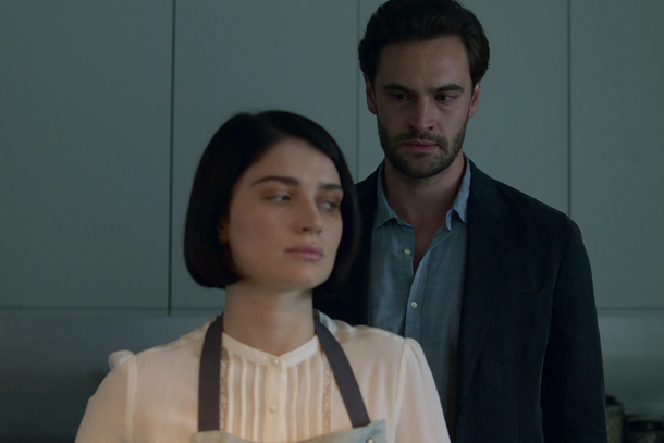 La serie con un triángulo amoroso que te va a mantener atrapado frente al televisor
