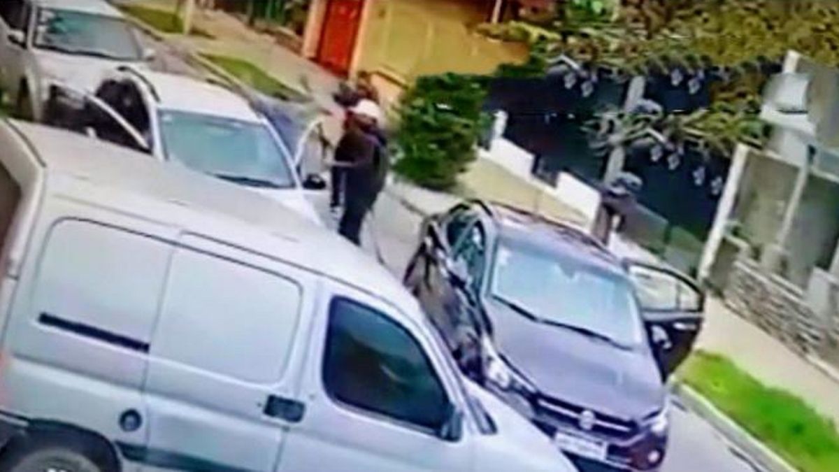 Amenazaron a un hombre con una ametralladora y le robaron el auto en ...