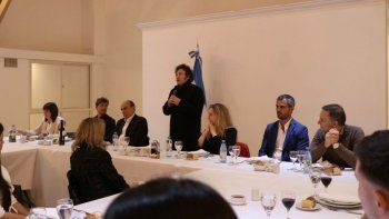 milei agasaja a su gabinete con un asado de fin de ano en la quinta de olivos milei agasaja a su gabinete con un asado de fin de ano en la quinta de olivos