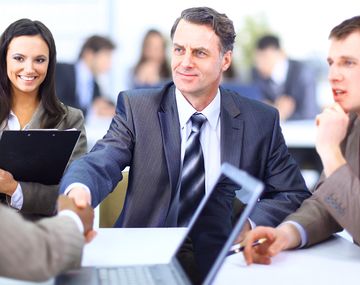 Horóscopo: los signos que van a recibir una propuesta de trabajo increíble