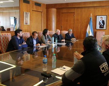 Stanley se reunió con Barrios de Pie, CCC y CTEP