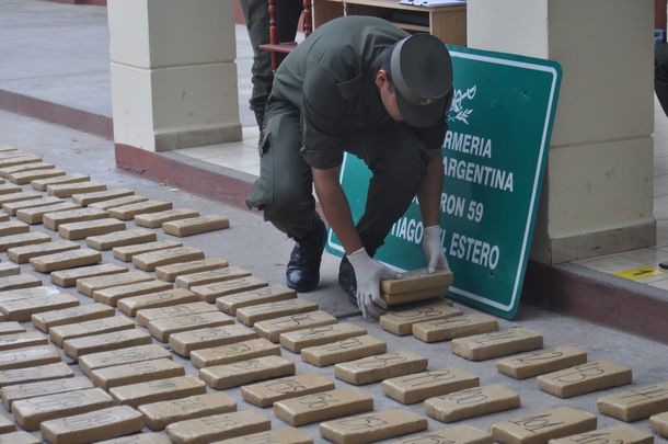 Golpe al narcotráfico: Gendarmería incautó en Santiago del Estero más de 1.350 kilos de marihuana